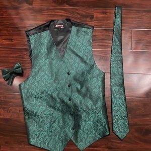 Emerald green vest, tie and bow tie set
